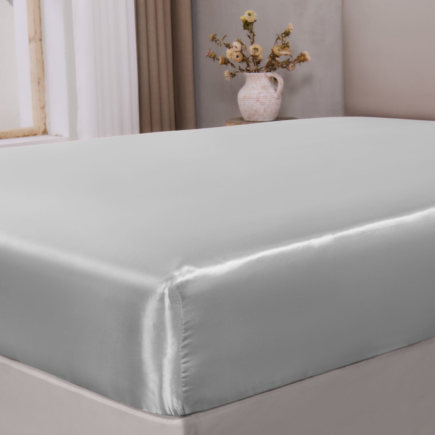 BEDELITE Satin Fitted Sheet with Elastic Corner Straps, Luxury Soft Silk-Like Bed Sheet for Hair & Skin, 1 Deep Pocket Fitted Sheet Only Fits 15" Mattress, Fade & Wrinkle Resistant