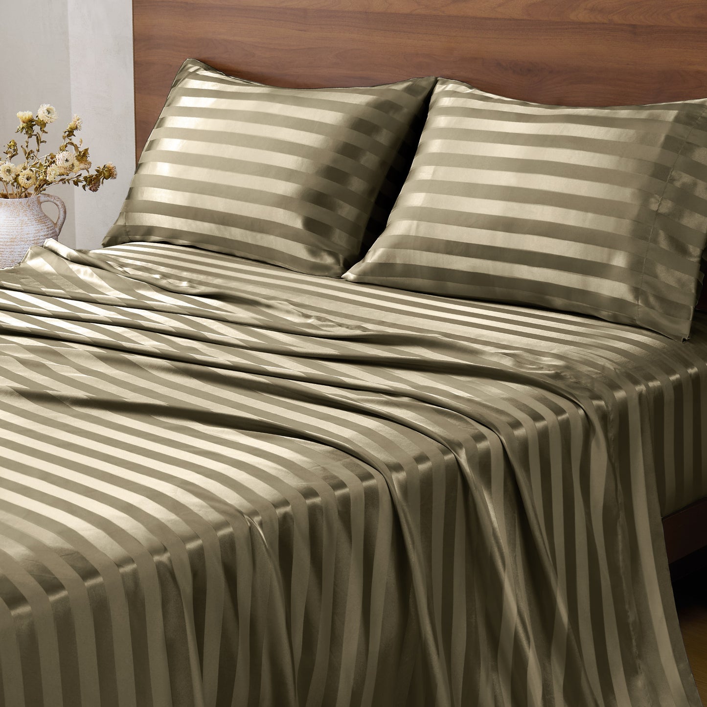 BEDELITE Satin Sheets, Luxury Jacquard Striped Bedsheets Set with Elastic Corner Straps, Similar to Silk Sheets Set with 1 Deep Pocket Fitted Sheet, 1 Flat Sheet, & Pillowcases