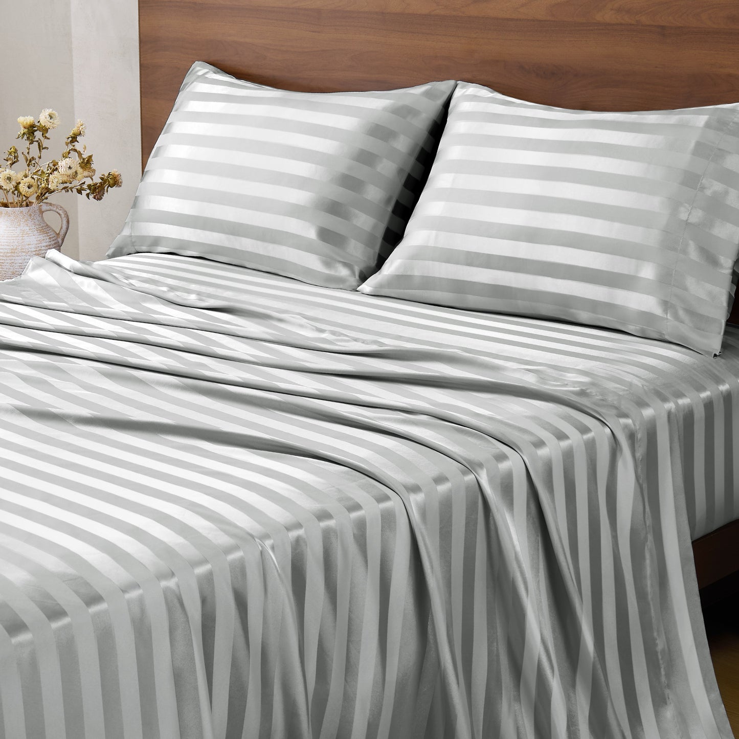 BEDELITE Satin Sheets, Luxury Jacquard Striped Bedsheets Set with Elastic Corner Straps, Similar to Silk Sheets Set with 1 Deep Pocket Fitted Sheet, 1 Flat Sheet, & Pillowcases