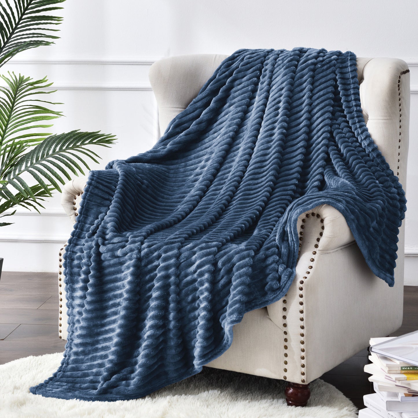 Fleece Blanket - 3D Ribbed Jacquard Decorative Throw Blanket for Couch & Bed, Lightweight Warm Cozy Soft Fuzzy Blankets All Seasons Suitable