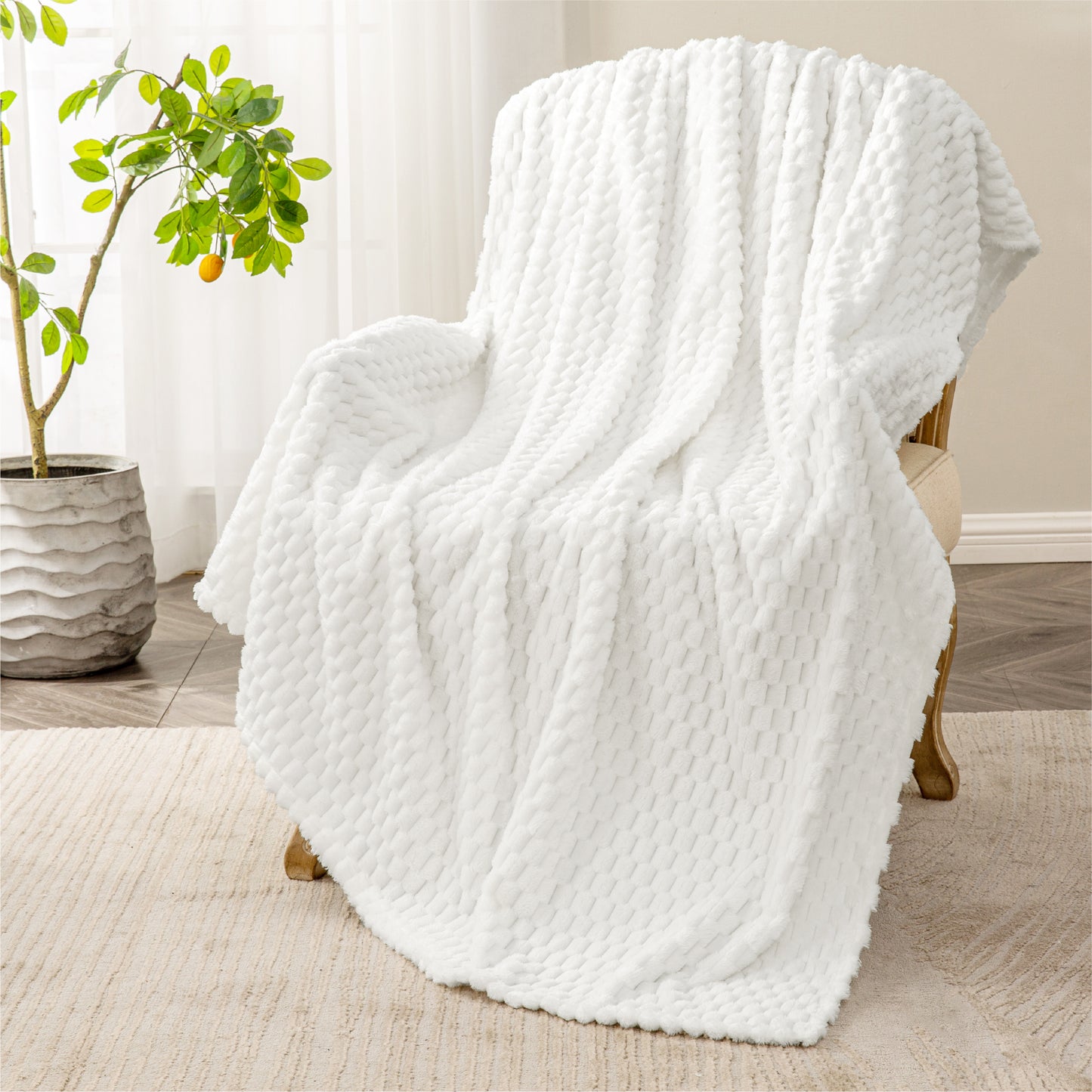 Fleece Blanket for Couch & Bed - 3D Jacquard Decorative Blanket, Super Soft and Cozy Warm Fuzzy Blanket for Winter