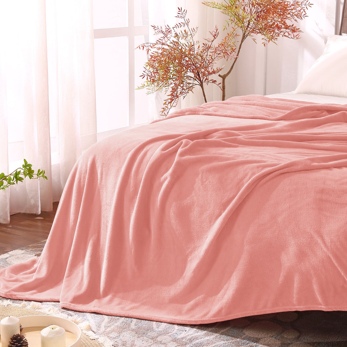 Fleece Blankets Queen Size Throw Blankets for Bed & Couch, Plush Cozy Fuzzy Blanket, Super Soft & Warm Blankets for Fall and Winter