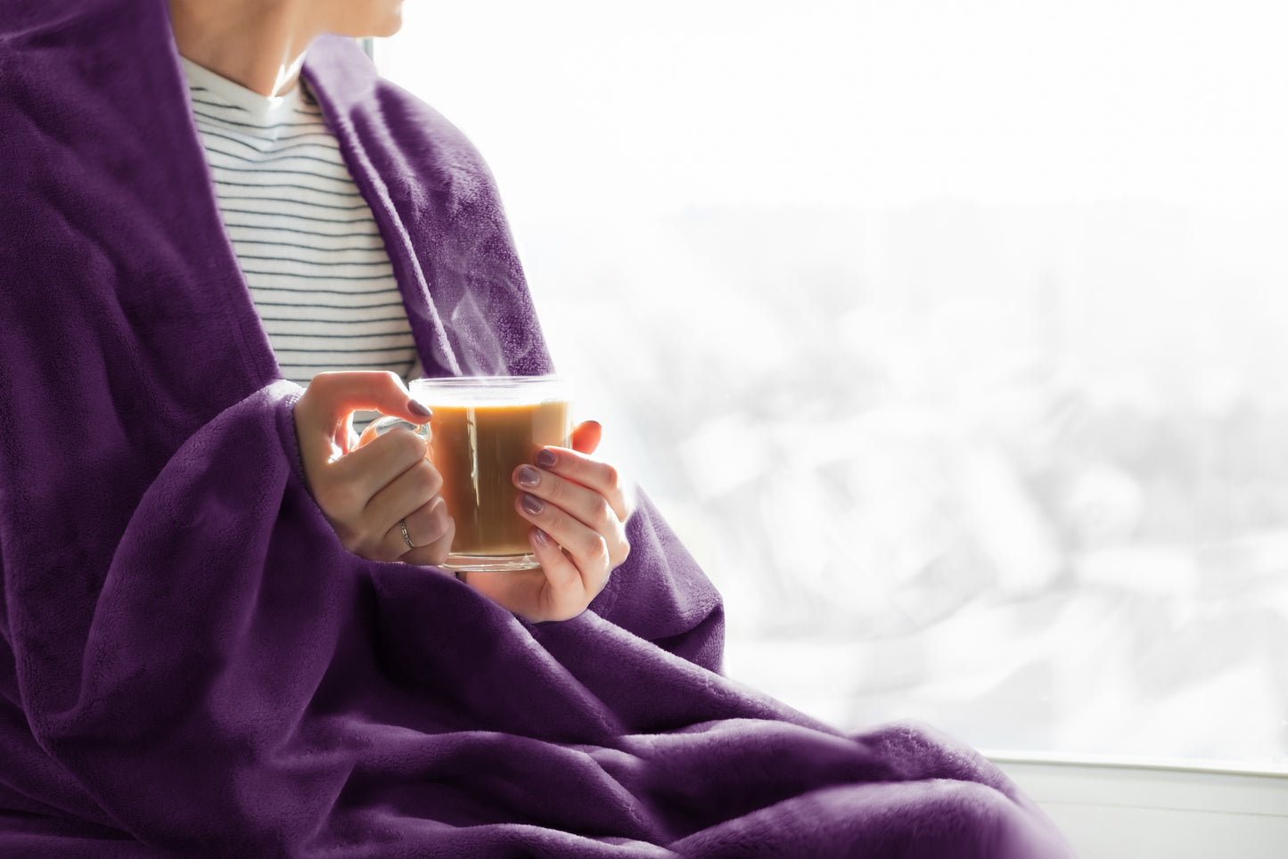 Fleece Blankets Queen Size Throw Blankets for Bed & Couch, Plush Cozy Fuzzy Blanket, Super Soft & Warm Blankets for Fall and Winter