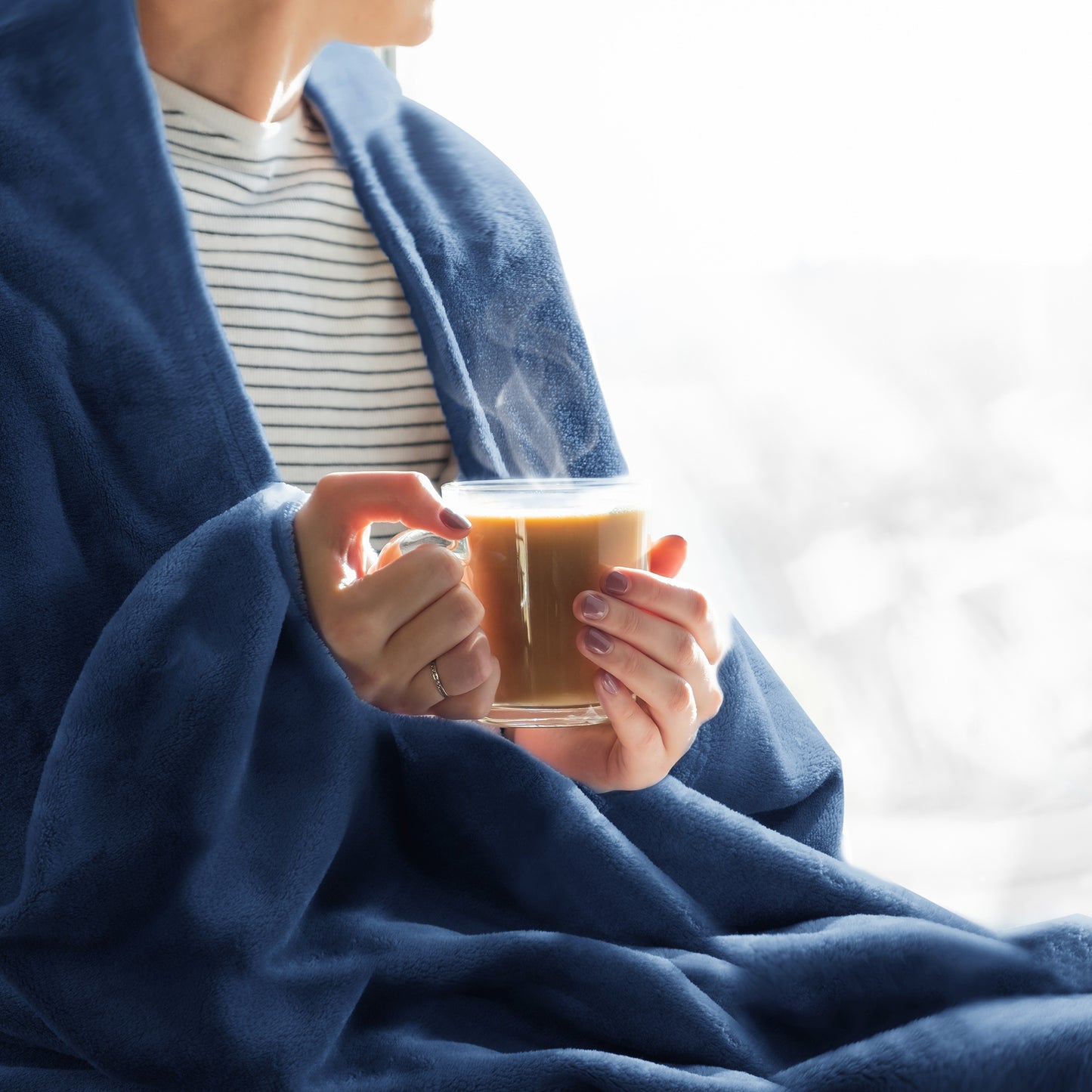 Fleece Blankets Queen Size Throw Blankets for Bed & Couch, Plush Cozy Fuzzy Blanket, Super Soft & Warm Blankets for Fall and Winter