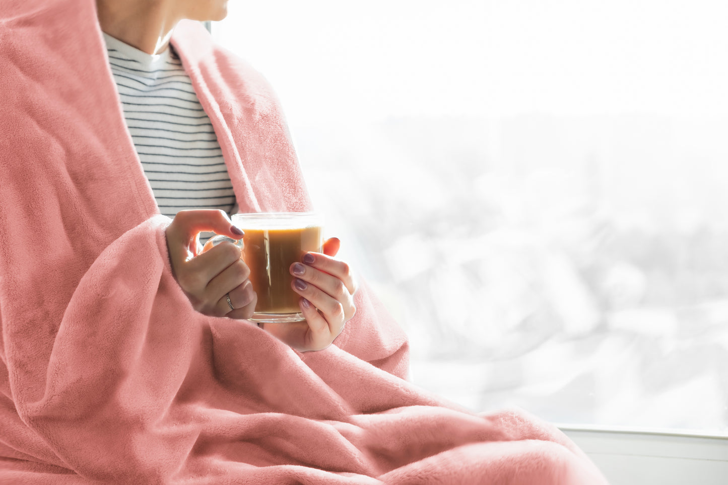 Fleece Blankets Queen Size Throw Blankets for Bed & Couch, Plush Cozy Fuzzy Blanket, Super Soft & Warm Blankets for Fall and Winter