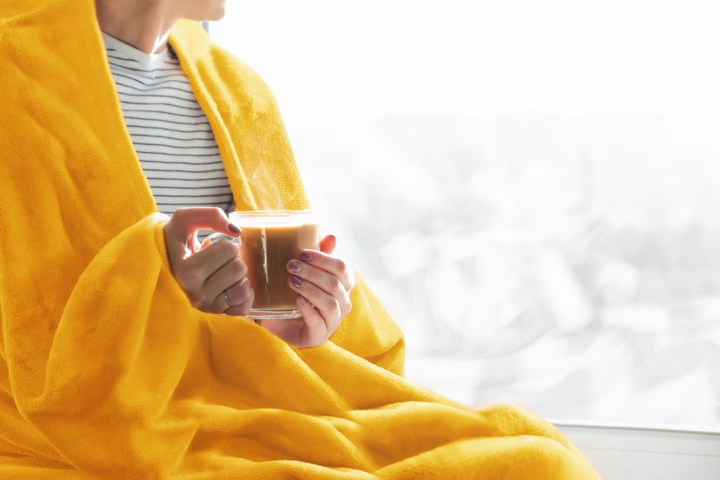 Fleece Blankets Queen Size Throw Blankets for Bed & Couch, Plush Cozy Fuzzy Blanket, Super Soft & Warm Blankets for Fall and Winter