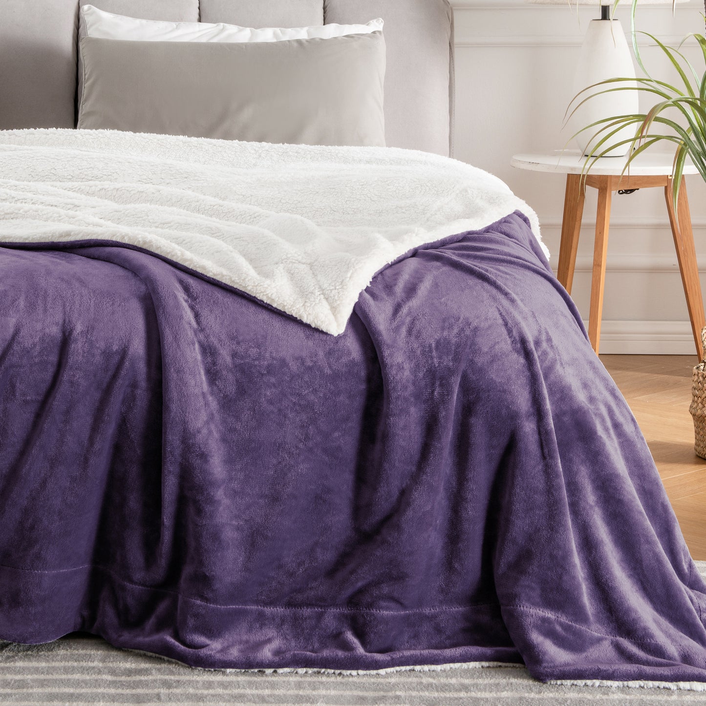 Sherpa Fleece Blankets Queen Size, Grey Thick Warm Blankets for Winter, Super Soft & Cozy Fuzzy Bed Blanket