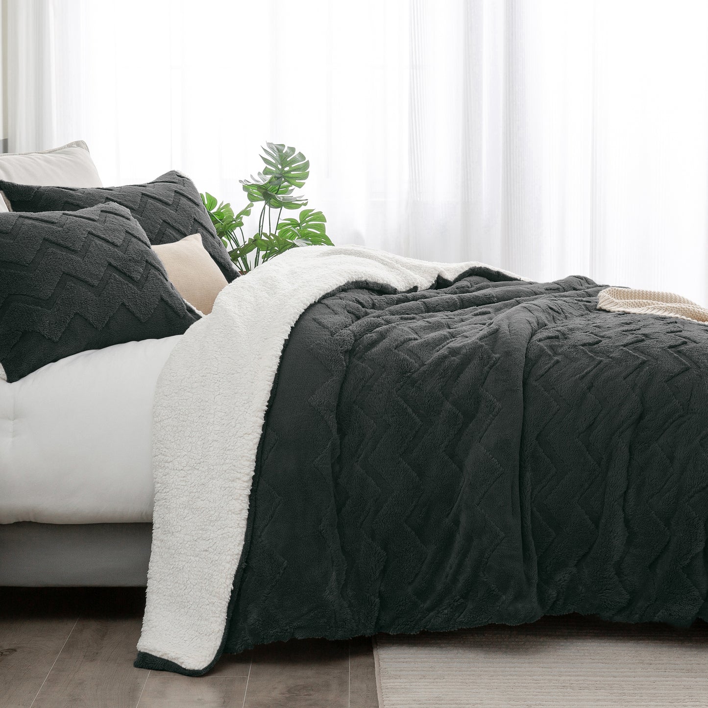 Fluffy Twin Comforter Set - Super Soft Sherpa Black Comforter for Twin Size Bed, Luxury Warm Bedding Set for Winter, Fuzzy Bed Set 2 piece