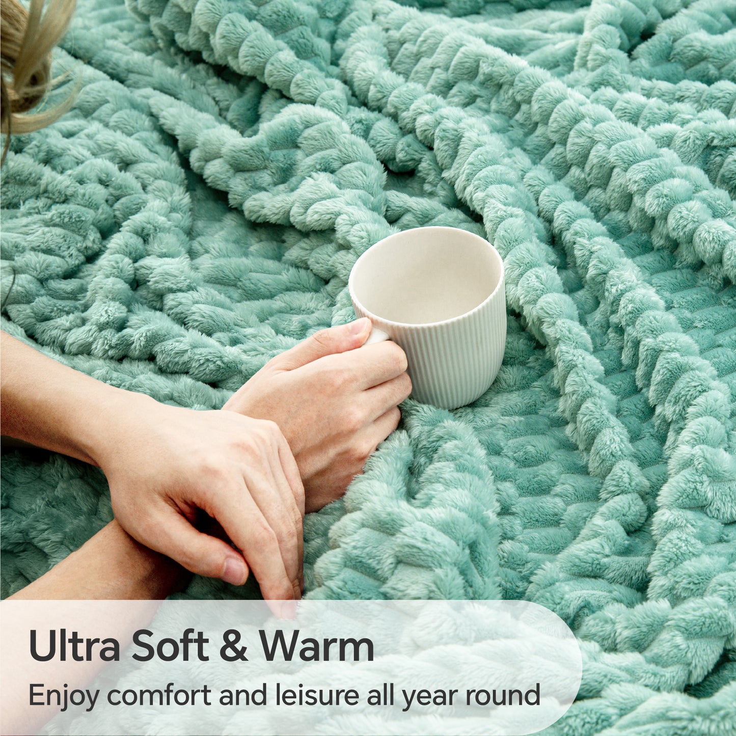 Fleece Blanket for Couch & Bed - 3D Jacquard Decorative Blanket, Super Soft and Cozy Warm Fuzzy Blanket for Winter