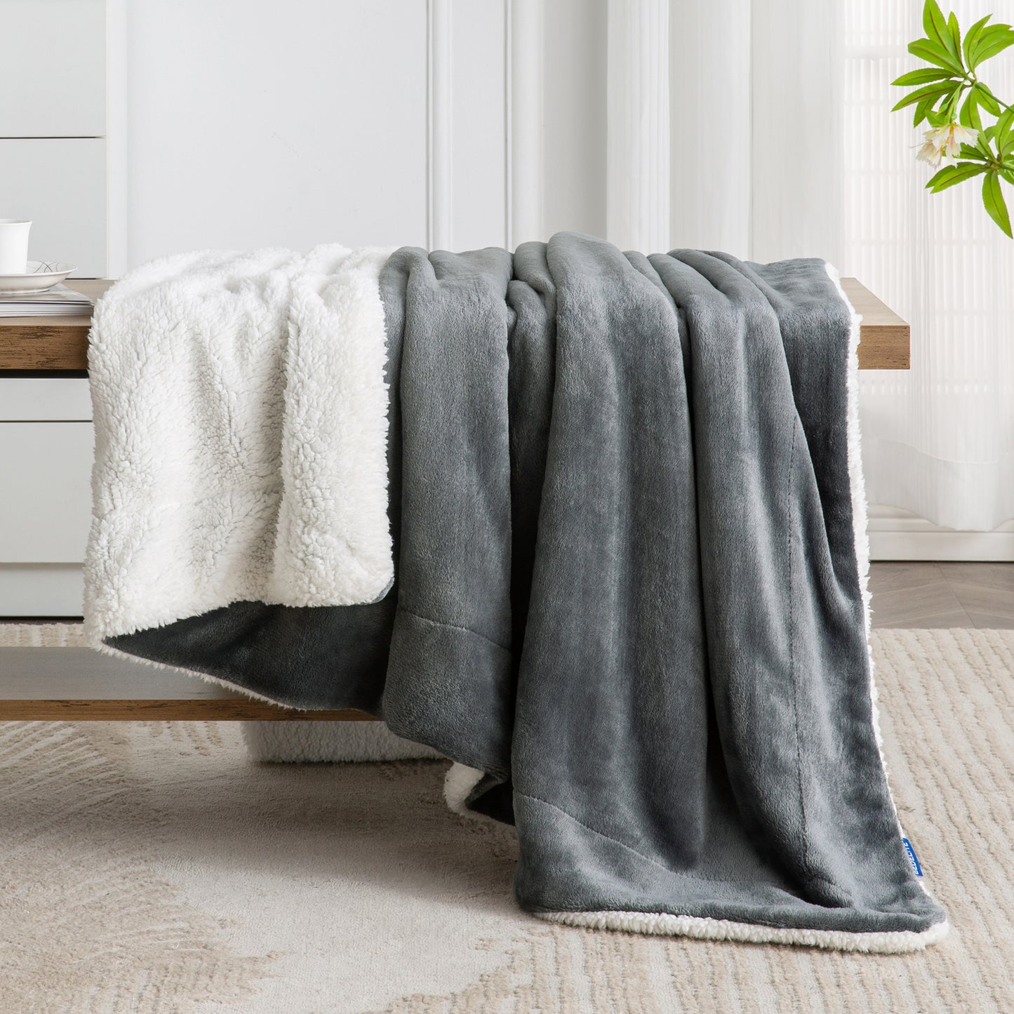 Sherpa Fleece Blanket Throw Blanket for Couch & Bed- 480GSM Thick Warm Winter Blankets, Super Soft & Cozy Fuzzy Blanket