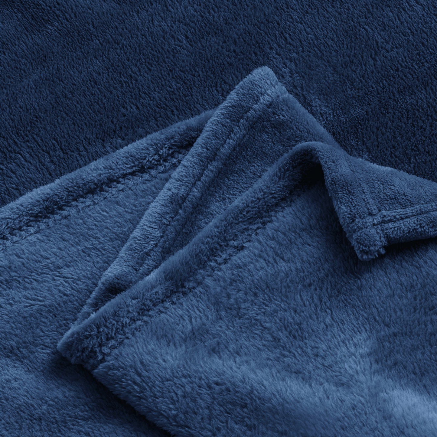 Fleece Blankets Queen Size Throw Blankets for Bed & Couch, Plush Cozy Fuzzy Blanket, Super Soft & Warm Blankets for Fall and Winter