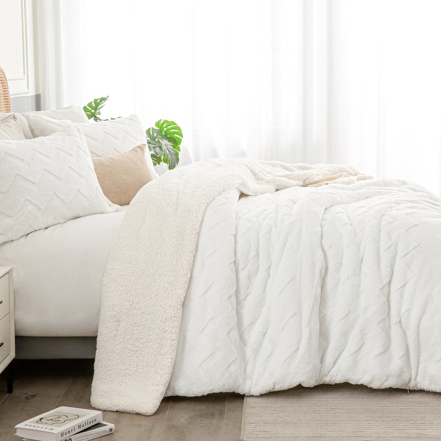 Fluffy Twin Comforter Set - Super Soft Sherpa Black Comforter for Twin Size Bed, Luxury Warm Bedding Set for Winter, Fuzzy Bed Set 2 piece