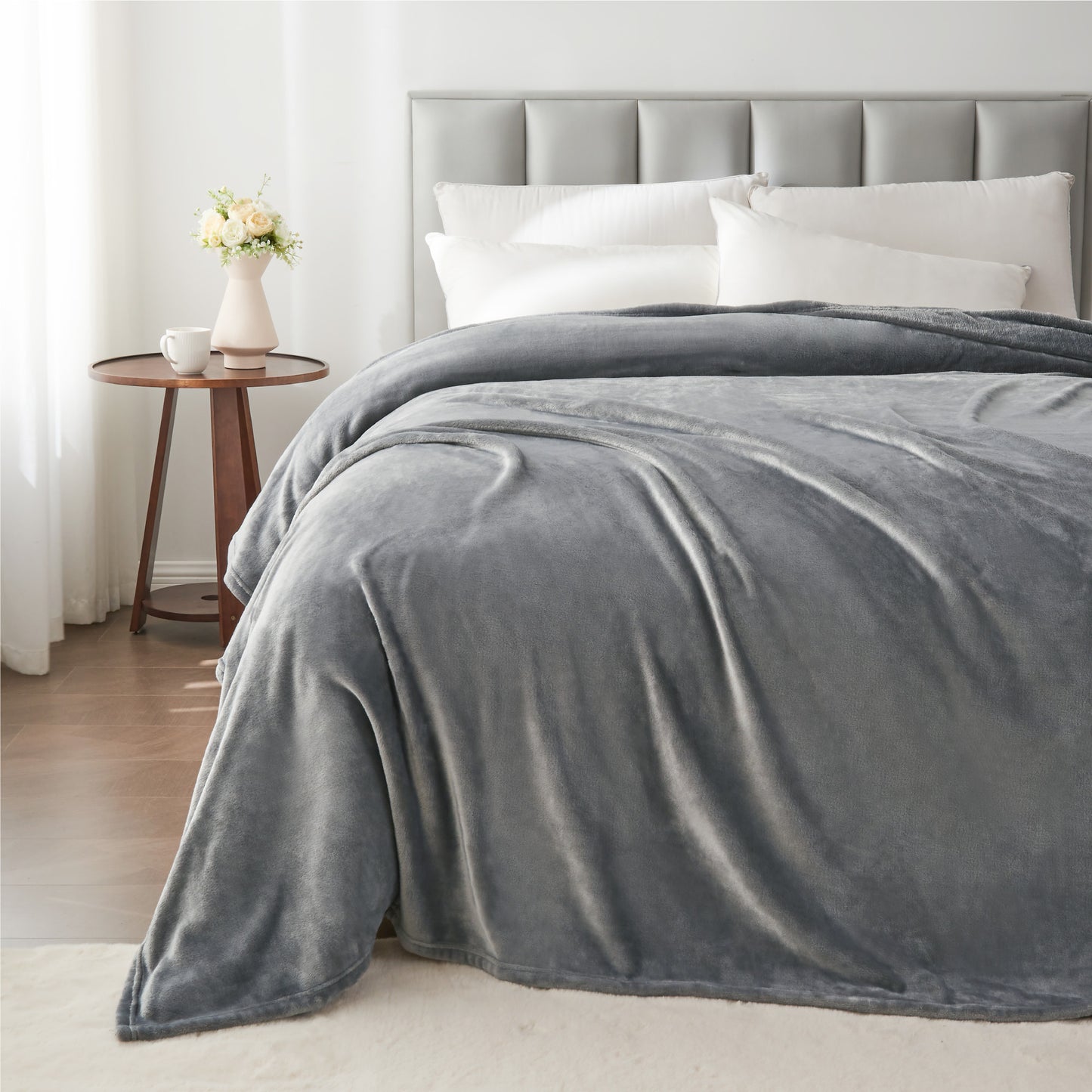 Fleece Blankets Queen Size Throw Blankets for Bed & Couch, Plush Cozy Fuzzy Blanket, Super Soft & Warm Blankets for Fall and Winter