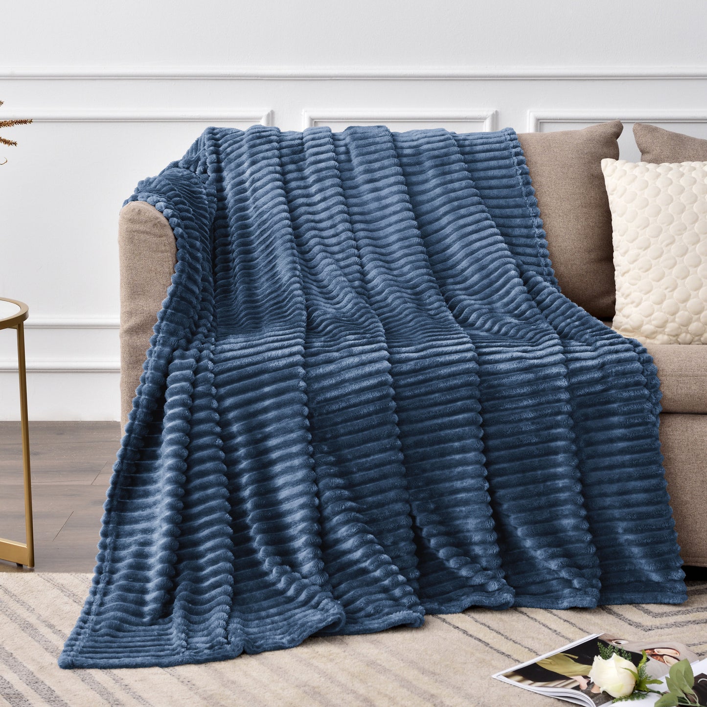 Fleece Blanket - 3D Ribbed Jacquard Decorative Throw Blanket for Couch & Bed, Lightweight Warm Cozy Soft Fuzzy Blankets All Seasons Suitable