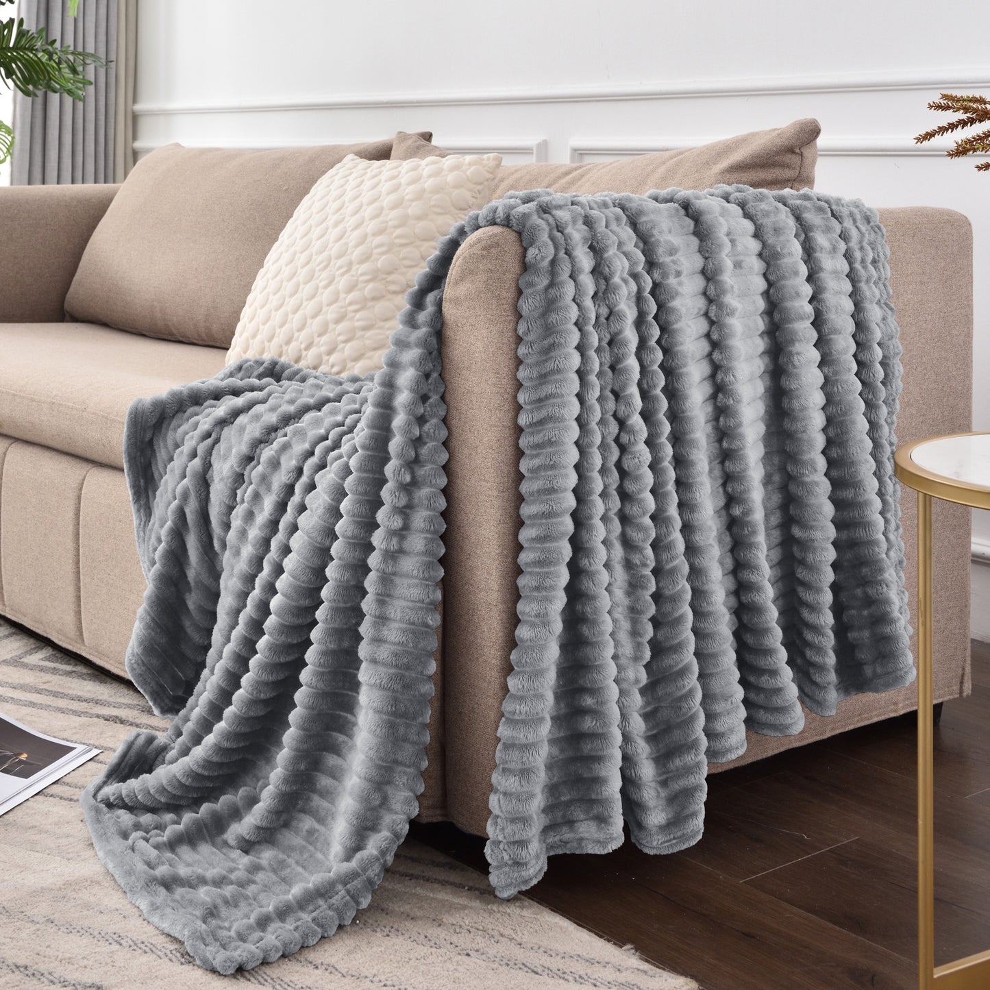 Fleece Blanket - 3D Ribbed Jacquard Decorative Throw Blanket for Couch & Bed, Lightweight Warm Cozy Soft Fuzzy Blankets All Seasons Suitable