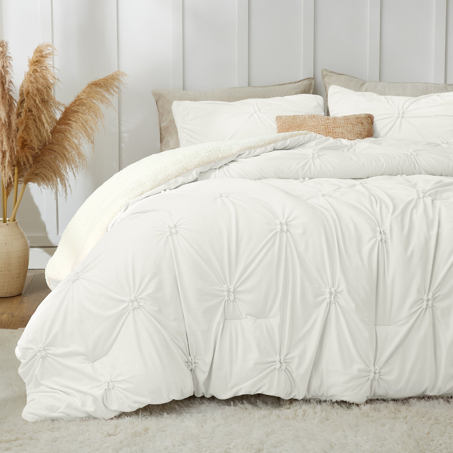 BEDELITE Pintuck Fluffy Comforter Set - Super Soft Sherpa Comforter , Luxury Warm Bedding Set for Winter, Fuzzy Bed Set