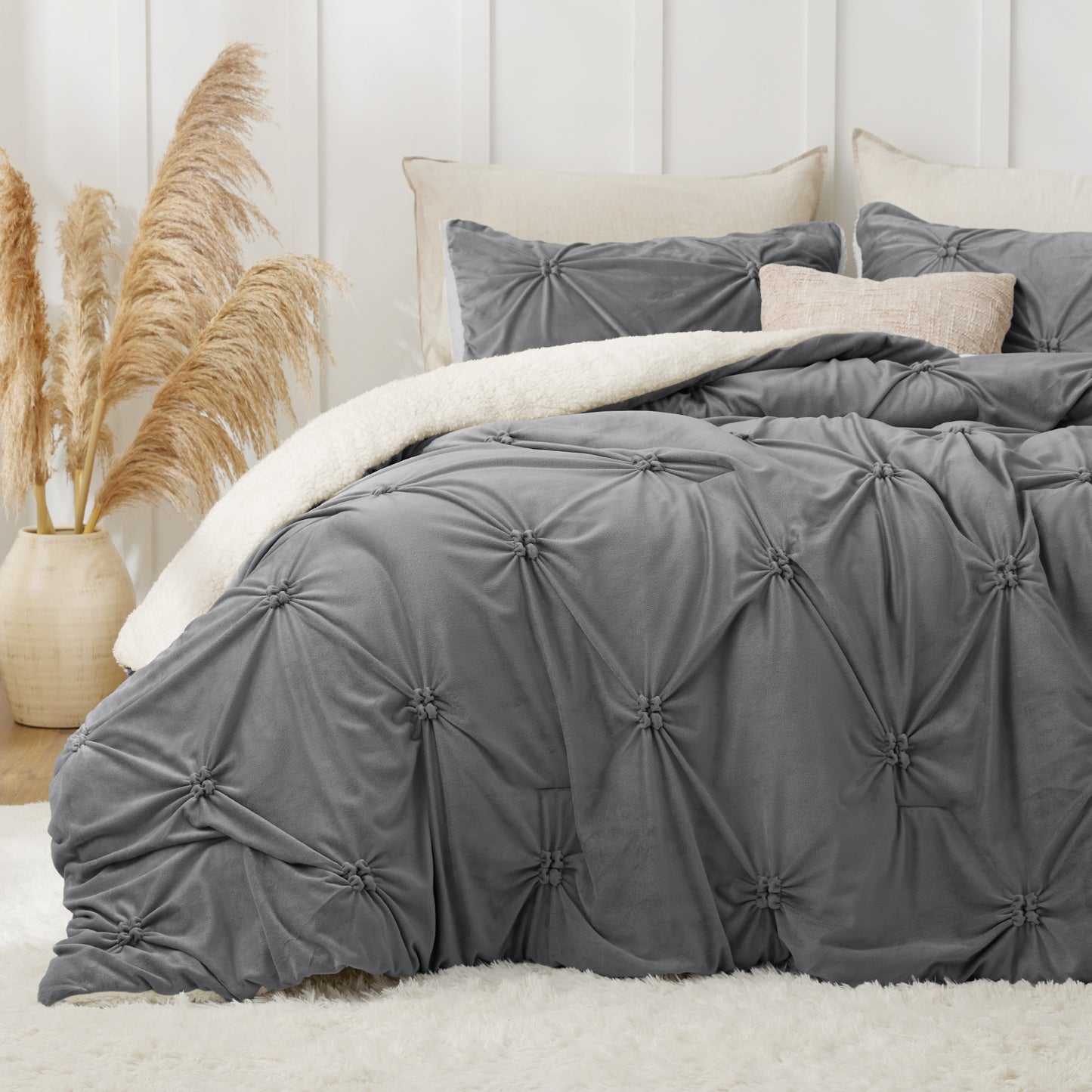 BEDELITE Pintuck Fluffy Comforter Set - Super Soft Sherpa Comforter , Luxury Warm Bedding Set for Winter, Fuzzy Bed Set