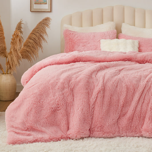 BEDELITE Fluffy Comforter Set Size, Fuzzy Faux Fur Comforter Bedding Set, 3Pieces Soft Warm Shaggy Bed Set (1 Comforter & 2 Pillowcases) as Gifts for Women