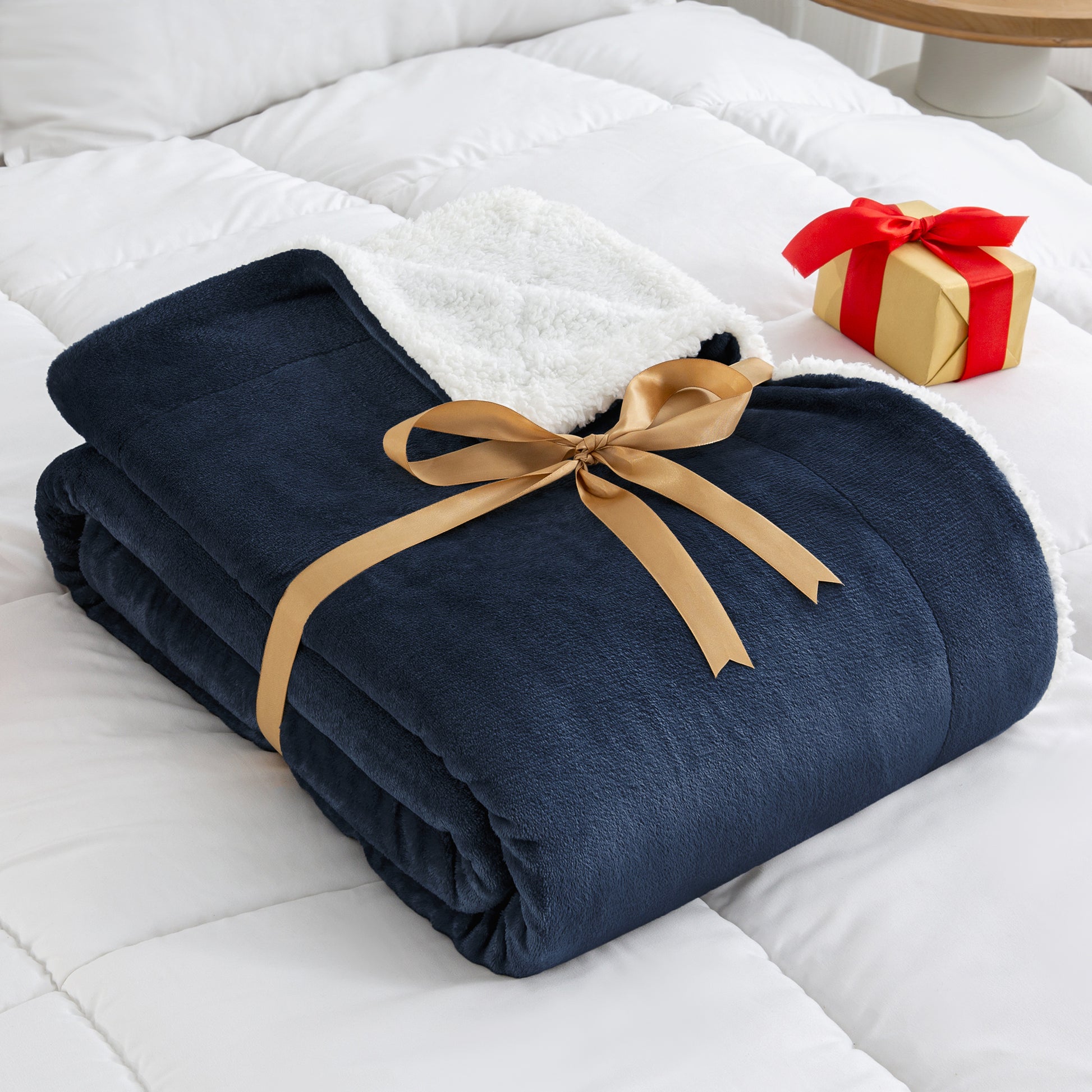Sherpa Fleece Blankets Queen Size, Grey Thick Warm Blankets for