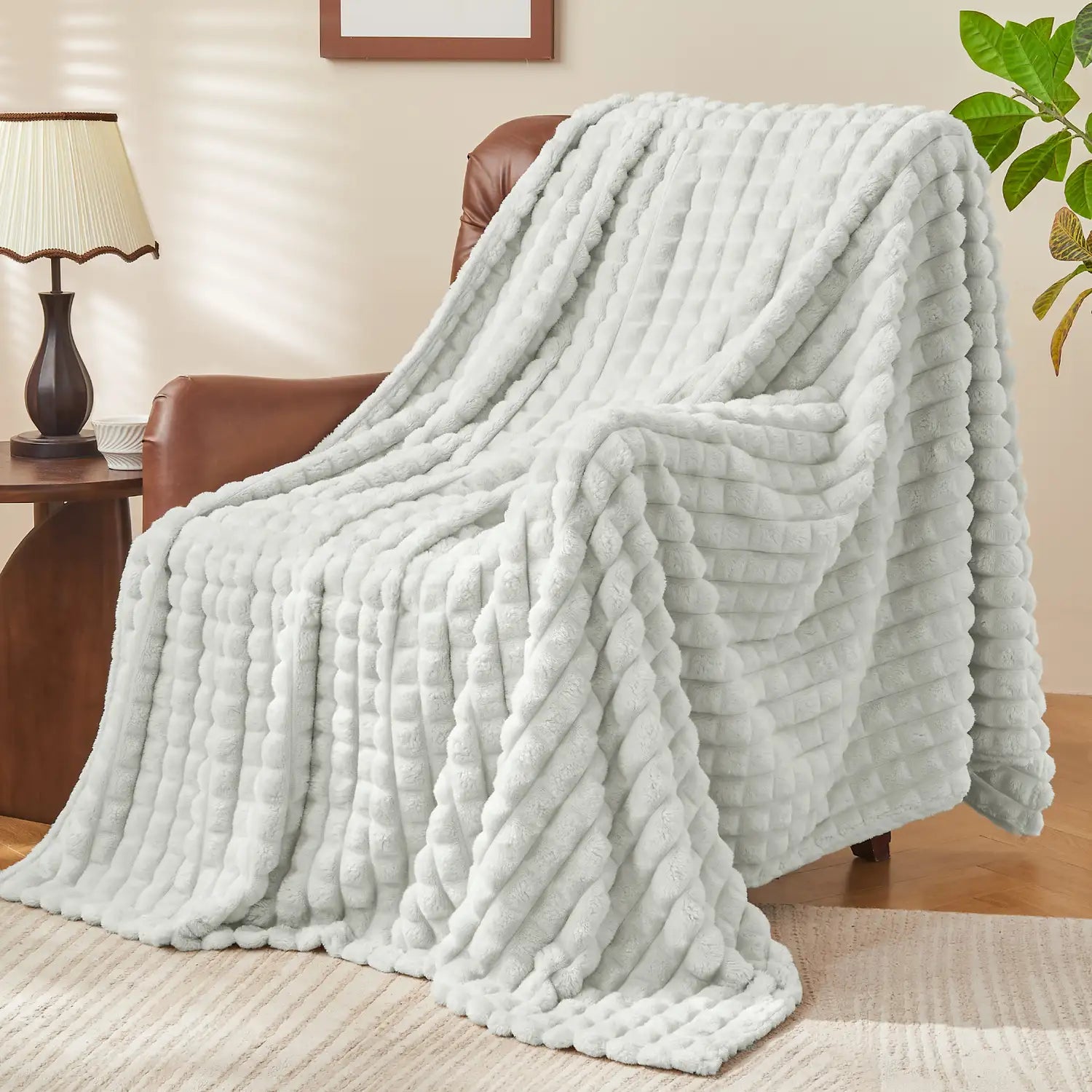 3D Checkered Jacquard Throw Blanket Light Grey