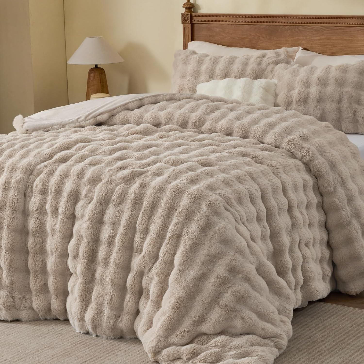 Faux Fur Comforter Set – Luxury Bubble Plush with 450GSM Down Alternative, Thick Winter Bedding