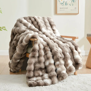 Decorative Tie-Dye Plush Bubble Blanket