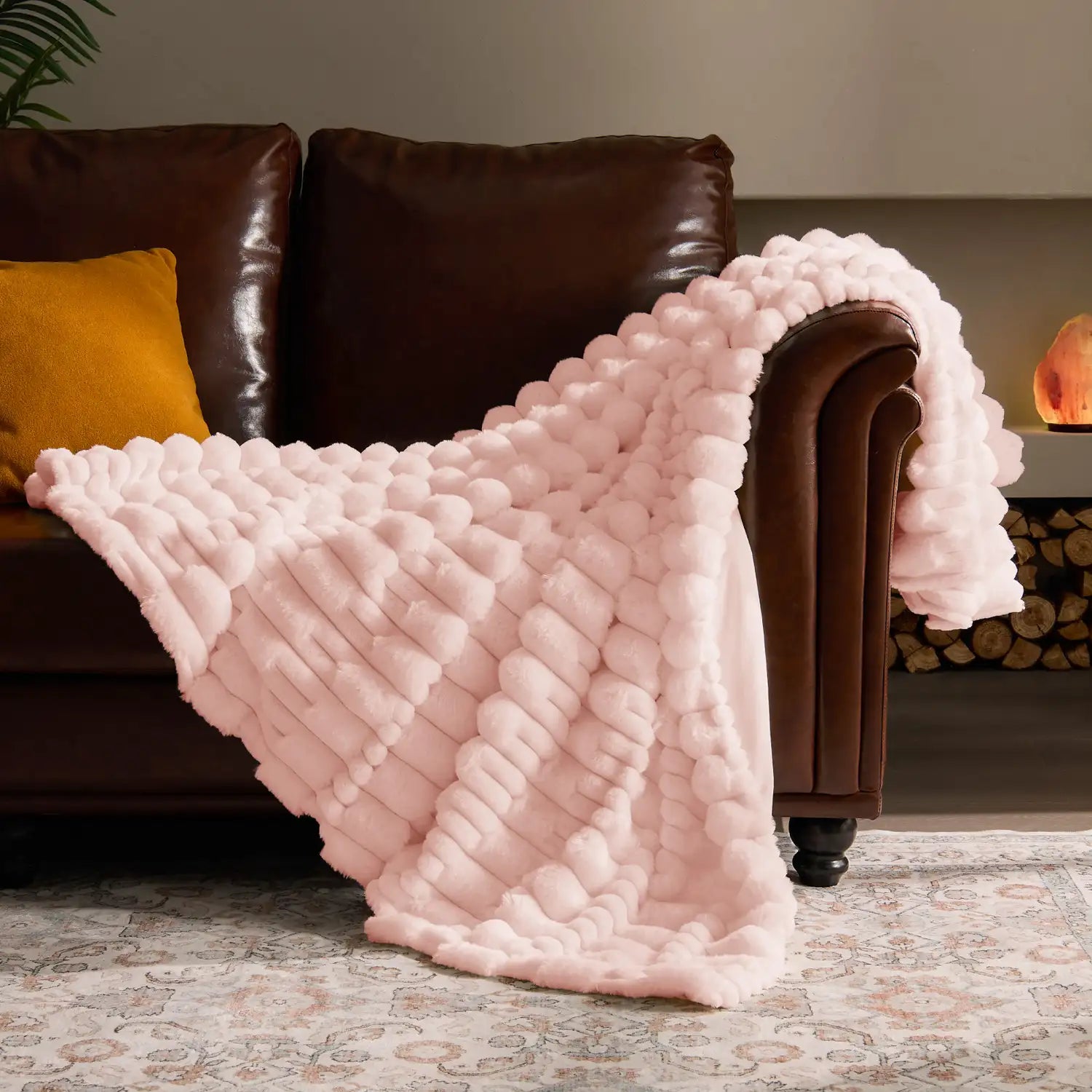 Faux Fur Cream Throw Blanket pink