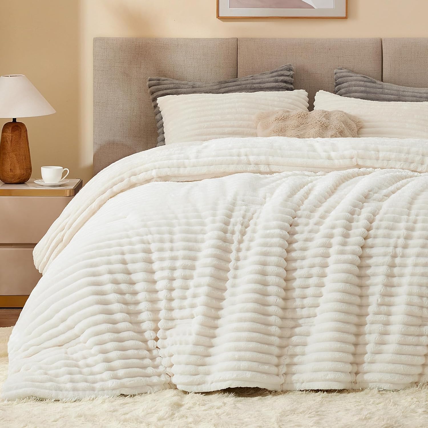 Fleece Queen Comforter Set Cream white
