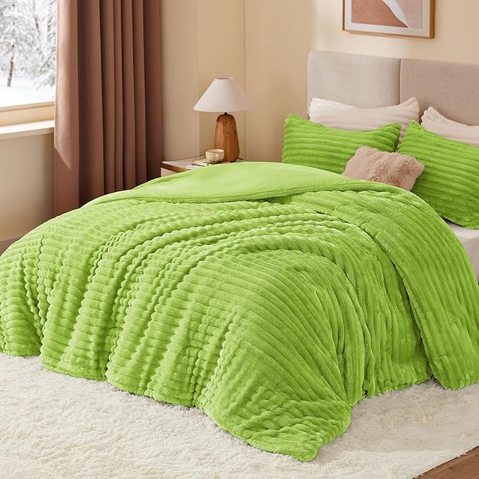 Fleece Comforter Set